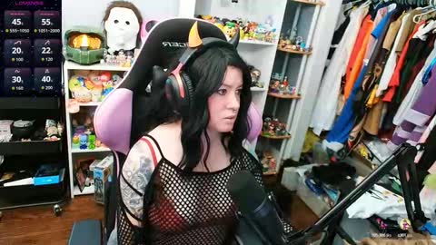 Trin Kat pet online show from October 13, 9:04 pm