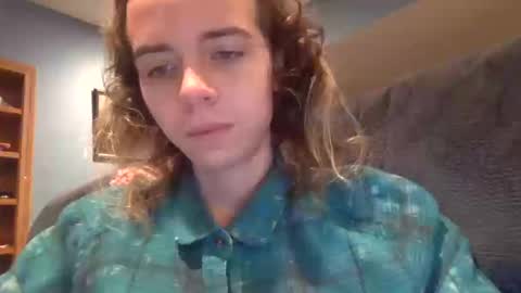 Snapshot of trippybb222 chatting on October 13, 3:23 pm trippybb222 online show from October 13, 3:23 pm