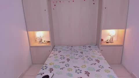 Snapshot of trishamoon chatting on April 2, 4:10 am TRISHA online show from April 2, 4:10 am