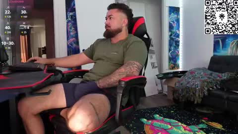 tristanhardwood online show from December 21, 6:48 pm