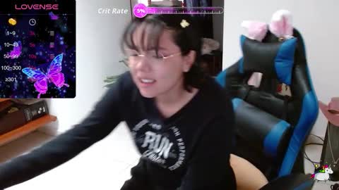 Snapshot of trixie_tangg chatting on March 10, 8:25 pm Kitty online show from March 10, 8:25 pm