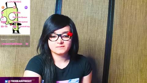 trixiedoescamcam online show from September 20, 10:00 pm