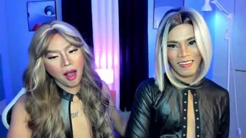 Snapshot of trixilynemondragon chatting on November 28, 7:00 am Alvin and Justine online show from November 28, 7:00 am