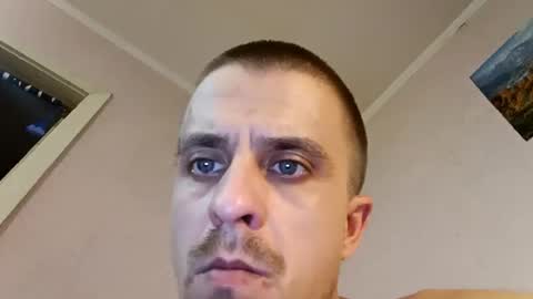 Snapshot of tronadamant chatting on October 25, 3:36 am Adidas online show from October 25, 3:36 am