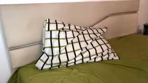 Troncq online show from November 25, 2:06 pm