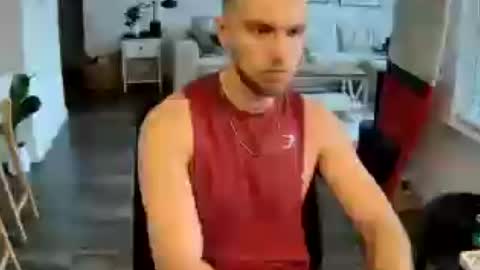 Snapshot of troy_greenxo chatting on June 16, 9:50 pm Troy Green online show from June 16, 9:50 pm