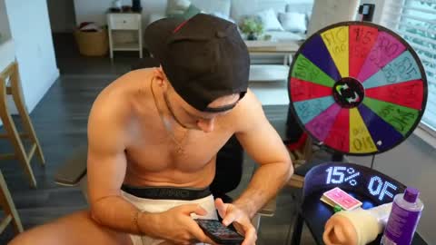 Snapshot of troy_greenxo chatting on June 23, 9:35 pm Troy Green online show from June 23, 9:35 pm
