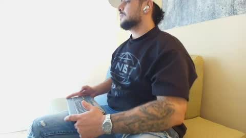 Troy online show from May 5, 2:08 am