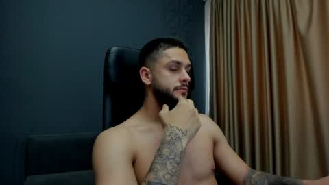 Snapshot of troywade chatting on July 21, 4:37 am TroyWade online show from July 21, 4:37 am