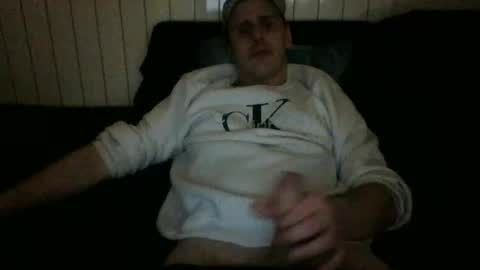 Snapshot of trqboqvilckf chatting on March 9, 8:18 am trqboqvilckf online show from March 9, 8:18 am