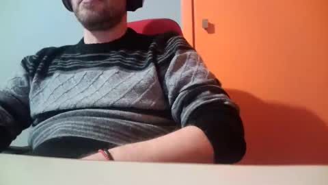 Snapshot of truble1 chatting on February 10, 5:28 pm eros online show from February 10, 5:28 pm