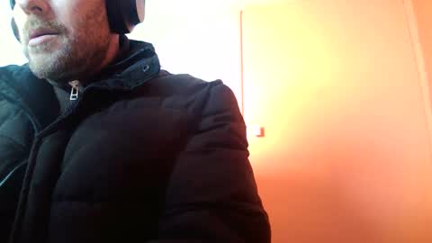 Snapshot of truble1 chatting on February 11, 9:03 am eros online show from February 11, 9:03 am