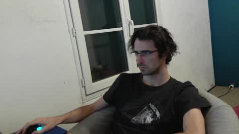 Snapshot of trucdeoufouf chatting on January 17, 9:17 pm trucdeoufouf online show from January 17, 9:17 pm