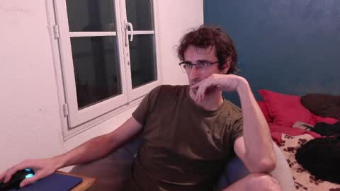 Snapshot of trucdeoufouf chatting on January 25, 5:51 pm trucdeoufouf online show from January 25, 5:51 pm