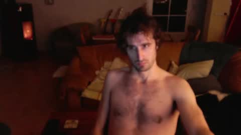 Snapshot of trucdeoufouf chatting on February 8, 6:55 pm trucdeoufouf online show from February 8, 6:55 pm