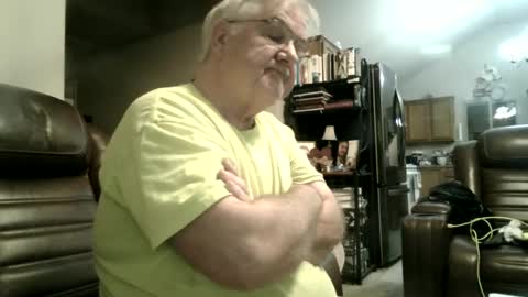 Snapshot of trucker63249 chatting on February 17, 2:20 am trucker63249 online show from February 17, 2:20 am