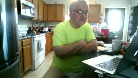 Snapshot of trucker63249 chatting on February 23, 3:29 pm trucker63249 online show from February 23, 3:29 pm