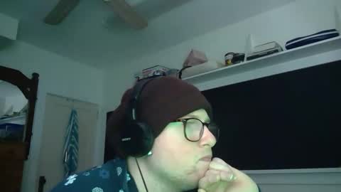 Snapshot of true_manofworth chatting on December 2, 5:48 am HandicappedLaugher online show from December 2, 5:48 am