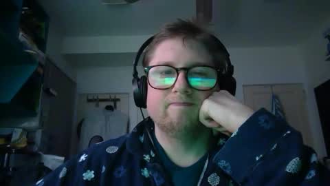Snapshot of true_manofworth chatting on December 5, 4:53 am HandicappedLaugher online show from December 5, 4:53 am