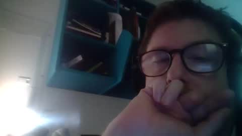 Snapshot of true_manofworth chatting on February 25, 9:57 pm HandicappedLaugher online show from February 25, 9:57 pm