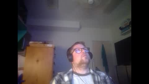 Snapshot of true_manofworth chatting on September 14, 6:01 am HandicappedLaugher online show from September 14, 6:01 am