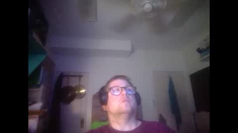 Snapshot of true_manofworth chatting on September 28, 3:34 am HandicappedLaugher online show from September 28, 3:34 am