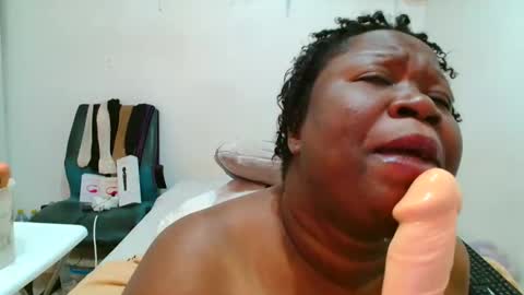 TrueBella30 online show from October 30, 8:49 am