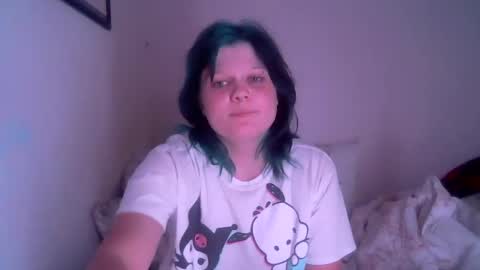 Snapshot of truedesire560318 chatting on October 4, 7:50 am truedesire560318 online show from October 4, 7:50 am
