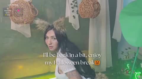 Snapshot of truelove_art chatting on October 27, 1:04 pm online show from October 27, 1:04 pm