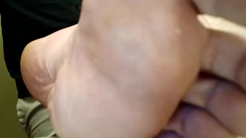 Snapshot of trukytom6969 chatting on March 25, 8:09 am trukytom6969 online show from March 25, 8:09 am