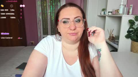 Adelle online show from January 31, 8:43 am