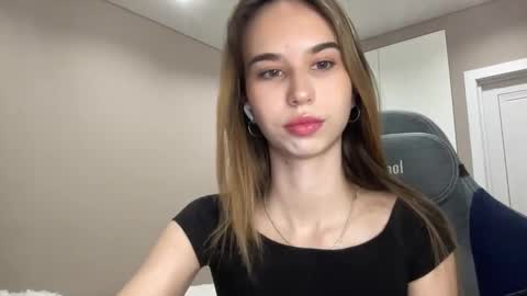 Snapshot of tryme_muse chatting on November 22, 3:22 pm tryme_muse online show from November 22, 3:22 pm