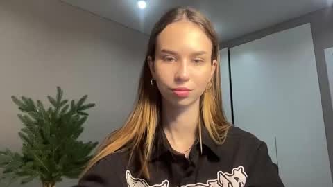 Snapshot of tryme_muse chatting on January 11, 5:07 pm tryme_muse online show from January 11, 5:07 pm