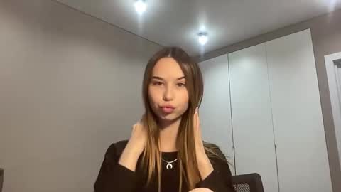 Snapshot of tryme_muse chatting on January 17, 5:16 pm tryme_muse online show from January 17, 5:16 pm