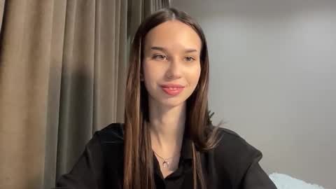 Snapshot of tryme_muse chatting on February 9, 5:17 pm tryme_muse online show from February 9, 5:17 pm