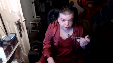 Anne online show from May 11, 8:53 am