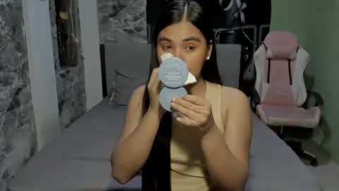 KC online show from December 2, 1:02 pm