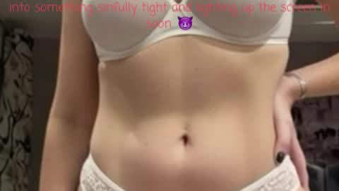 Snapshot of ts_hunnibunn chatting on April 5, 12:24 pm Hunnibun online show from April 5, 12:24 pm