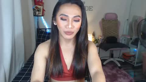 Snapshot of ts_jadexxx chatting on December 19, 10:10 pm Jade online show from December 19, 10:10 pm
