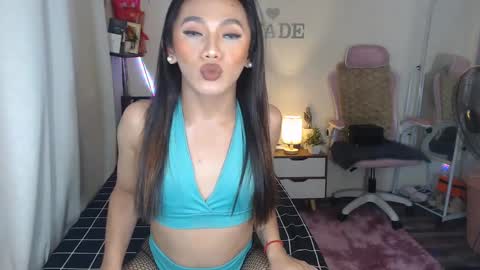 Snapshot of ts_jadexxx chatting on December 22, 10:36 pm Jade online show from December 22, 10:36 pm