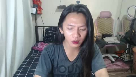 Snapshot of ts_jadexxx chatting on February 5, 8:32 am Jade online show from February 5, 8:32 am