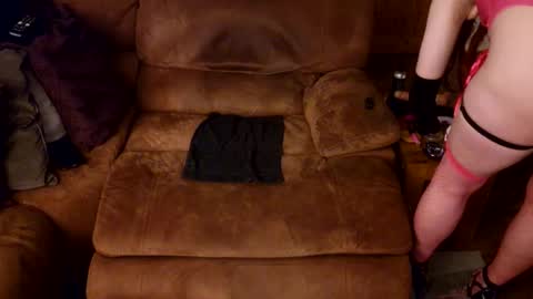 Snapshot of ts_kara_violet chatting on March 22, 11:41 pm Kara Violet online show from March 22, 11:41 pm