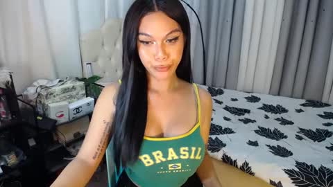 Snapshot of ts_tatiana chatting on December 11, 10:14 am billie online show from December 11, 10:14 am