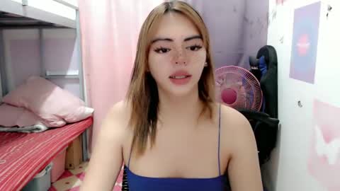 Snapshot of ts_vexana chatting on February 19, 7:17 am Dhalia online show from February 19, 7:17 am