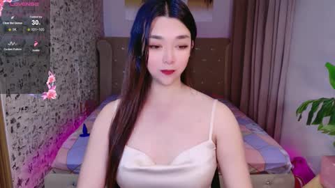 ts_yoshi_ online show from February 24, 8:07 pm