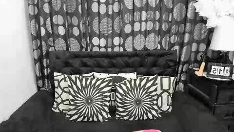 Snapshot of tsbabynicole chatting on January 15, 1:21 am tsbabynicole online show from January 15, 1:21 am