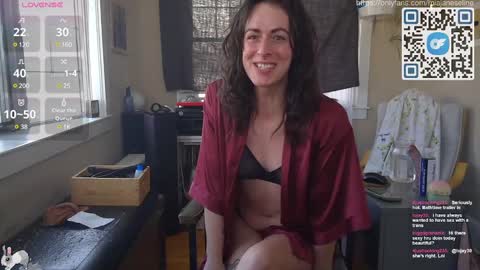 Snapshot of tsbunnyhun chatting on January 22, 2:56 pm Mia-Jane Seline online show from January 22, 2:56 pm