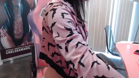 Snapshot of tschelseamariexxx chatting on January 31, 8:54 pm Chelsea Marie online show from January 31, 8:54 pm