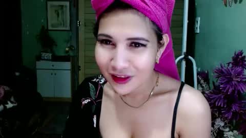 SHENA  online show from March 2, 3:19 pm