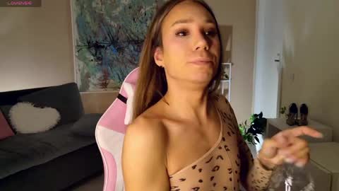 Gisele online show from May 6, 3:02 am